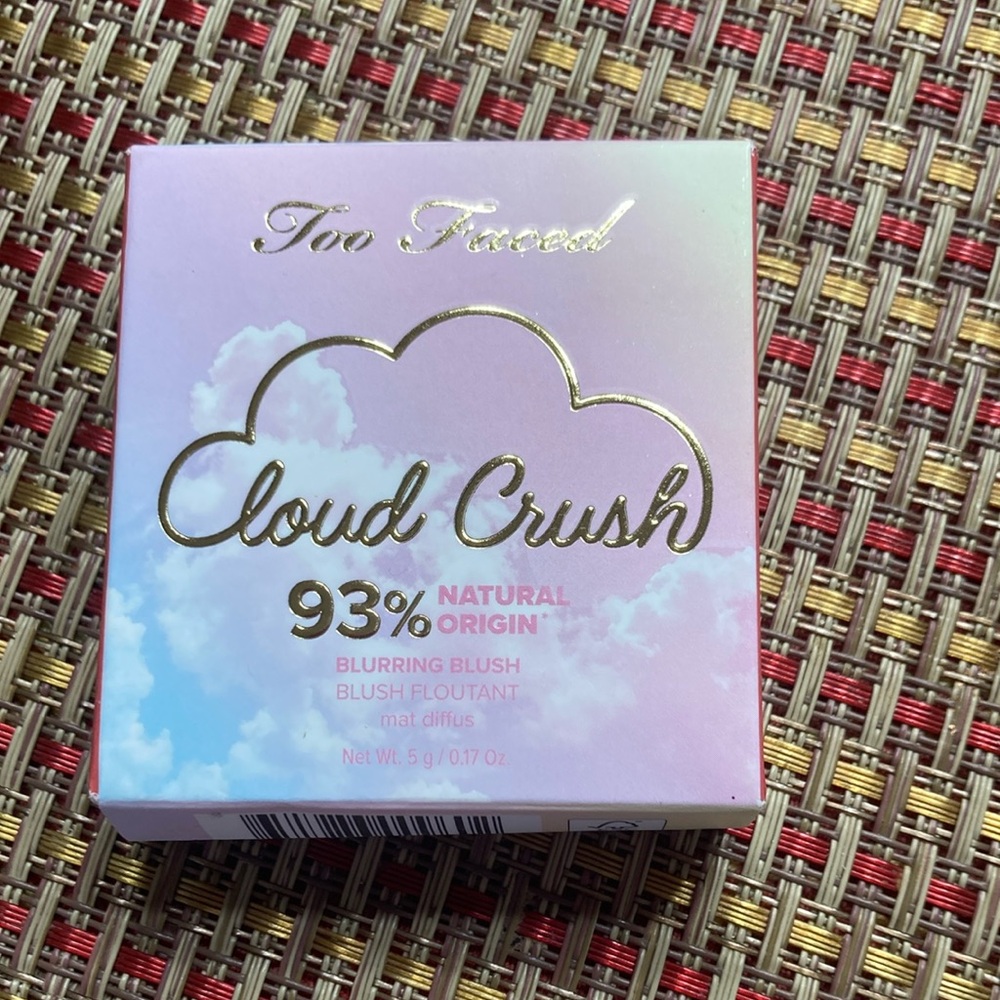 Too Faced Cloud Crush Blurring Blush